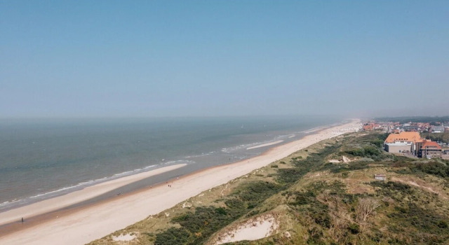 Апартаменты Apartment in De Haan With sea Beach
