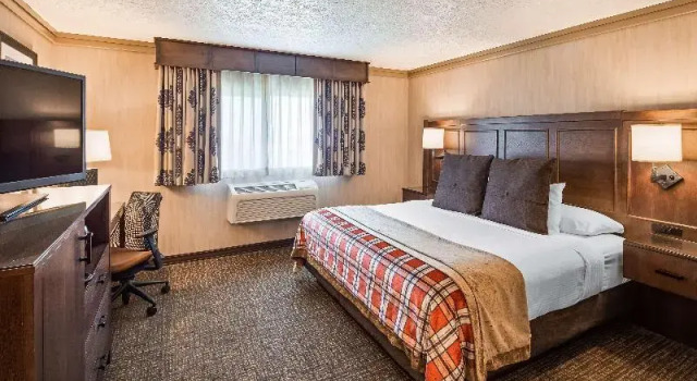 Номер Standard с балконом Best Western Plus Flathead Lake Inn and Suites