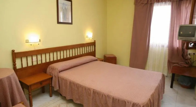 A Mariña, Prenota Hotel Barreiros 