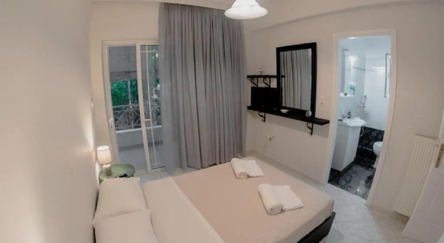 Helios Residence, Забронировать Отель Спата Спата - Артемида