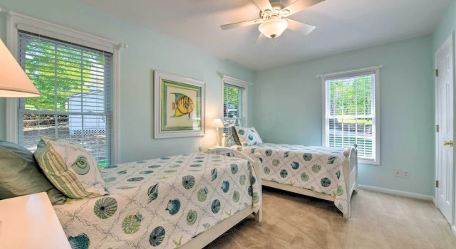 Коттедж Lake Norman Retreat w/ Dock ~ 1 Mi to Marina!