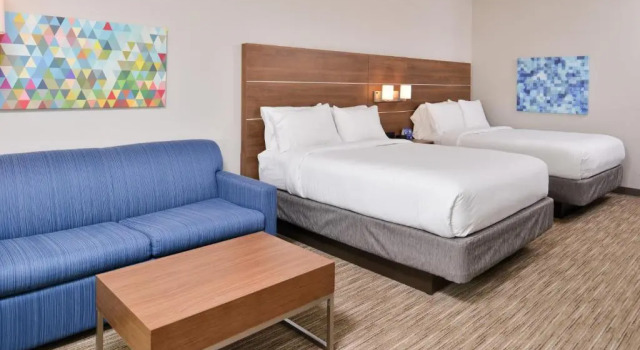 Четырёхместный люкс Holiday Inn Express - Early by IHG