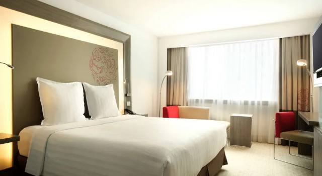Двухместный номер Premier Novotel Jakarta Gajah Mada