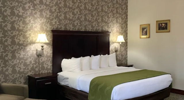 Двухместный номер Standard Quality Inn Eureka Springs South