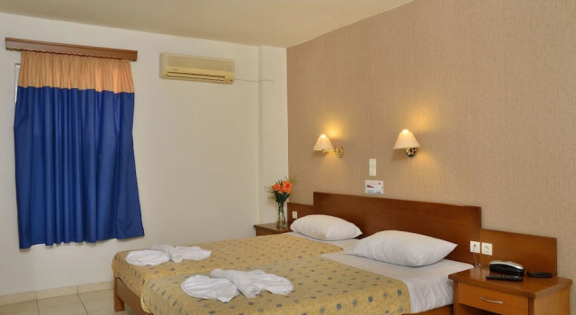 Студия Economy Цокольный этаж с балконом Akatos Hotel