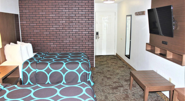 Четырёхместный номер Deluxe SureStay Hotel By Best Western Tuscaloosa Southeast