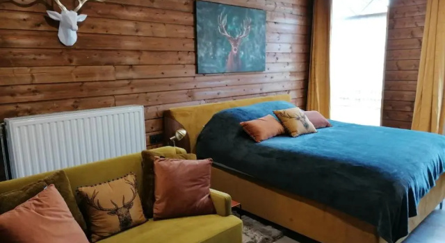 Maison d'hôte Les Notes Endormie Suite Le Refuge, Book Hotel Thy le Chateau Belgien