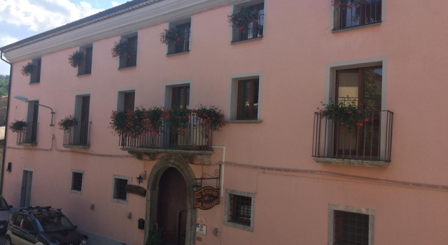 La Locanda di San Francesco, Boek Hotel Viggianello 