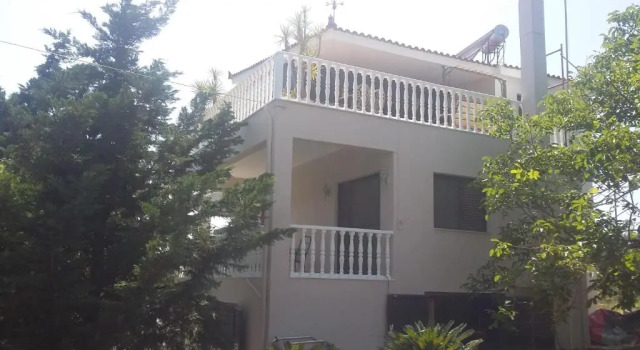 Full Green Stay, Rezerwuj Hotel Hotele w Trifylia z basenem, Basen