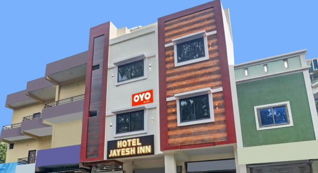 Flagship 92690 Hotel Jayesh Inn