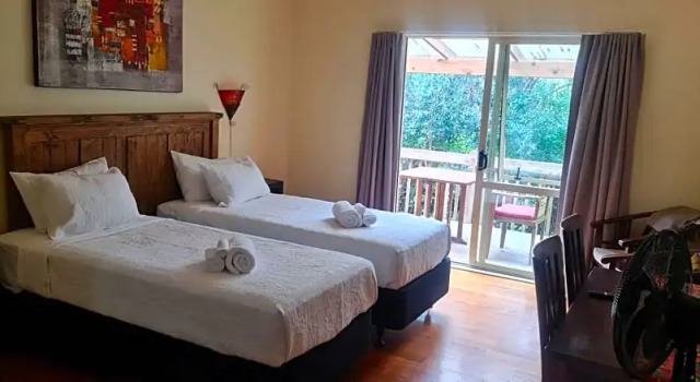 Коттедж Avalon Resort