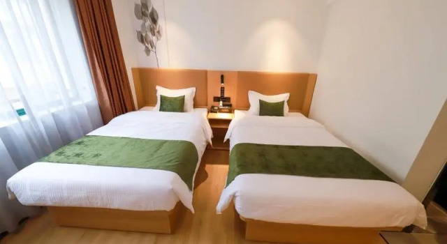 Green Tree Inn Guangxi Wuzhou Xinxing Second Road, Book Hotel Hotels in Wuzhou with Parking, Parking
