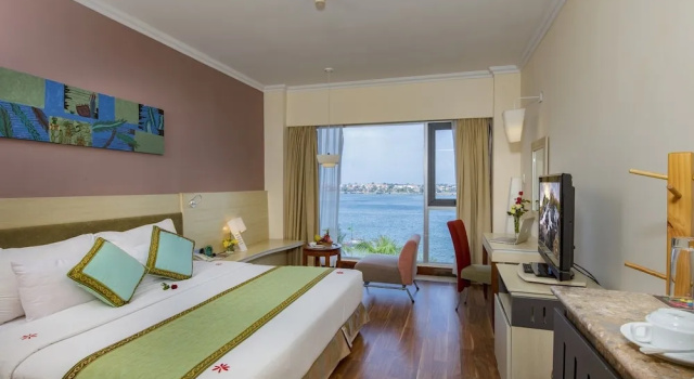 Двухместный номер Deluxe с видом на реку Sai Gon Quang Binh Hotel