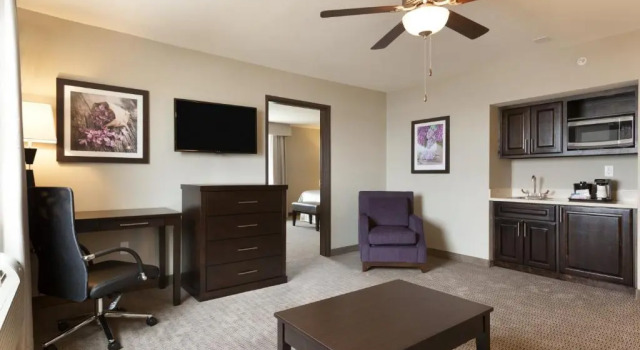 Люкс Baymont by Wyndham College Station