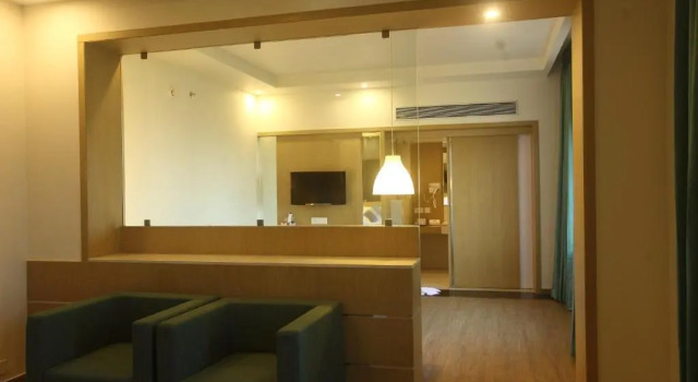 Люкс Executive Ginger Kochi MG Road