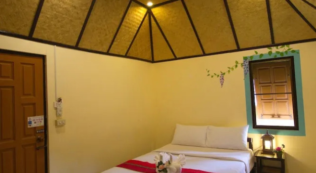 Single căsuță cu balcon Touch Star Resort Doi Inthanon