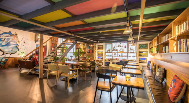 Кровать в общем номере He Huang Memory Youth Hostel