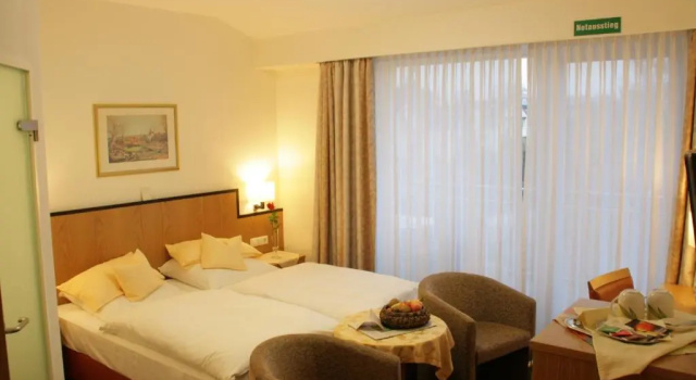 Двухместный номер Standard Hotel Haus Berlin