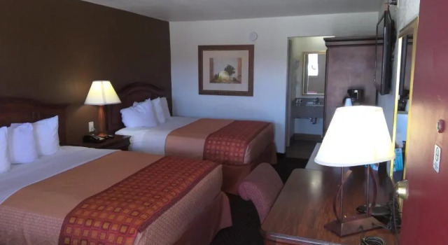 Четырёхместный номер Standard 1st Interstate Inn Montrose