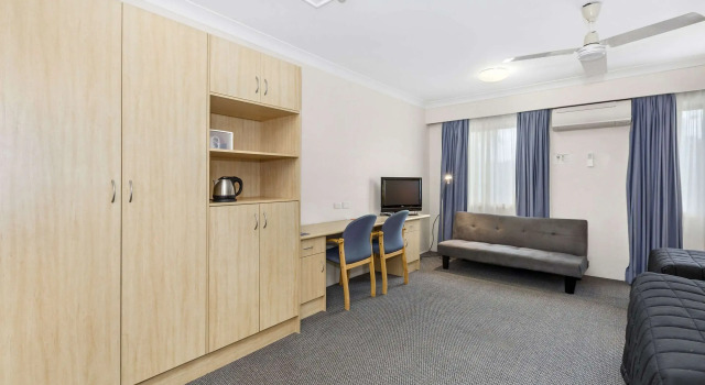 Трёхместный номер Standard Comfort Inn Centrepoint Motel