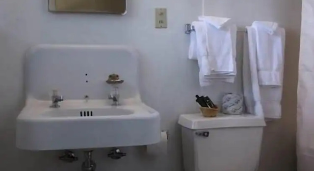 Номер Standard Glacier Park Lodge