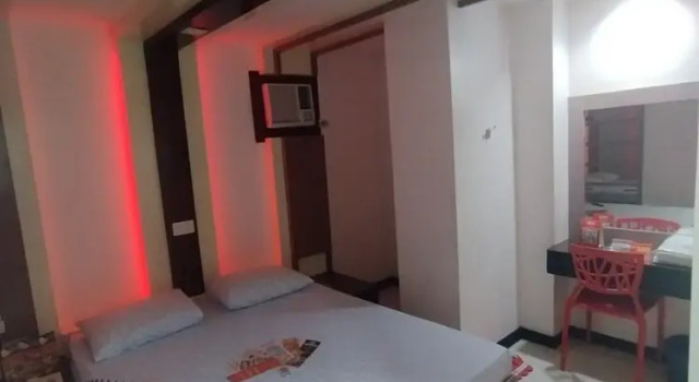 Двухместный номер Deluxe Hotel Sogo Alabang Rotonda