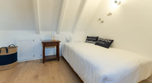 Charming Breton House Near the sea, Забронировать Дом для отпуска Коттеджи Плугерно, Коттедж