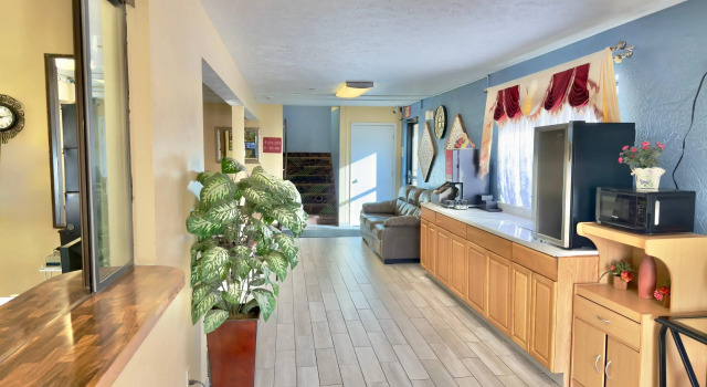 Econo Lodge Lansing - Leavenworth