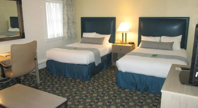 Четырёхместный номер Deluxe Middlebury Inn