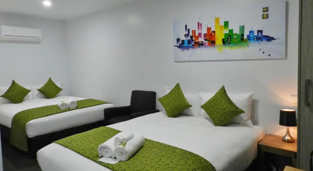 Luksusowy dwuosobowy pokój Motel 24