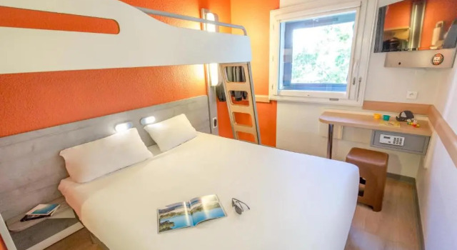 Трёхместный номер Standard Ibis Budget Marseille Timone
