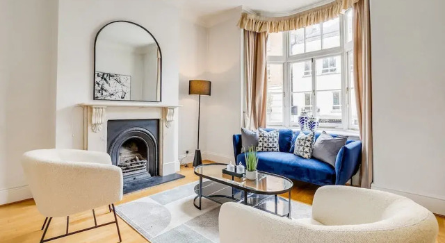 Belgravia - Charming Spacious 4 Bed Home for 9