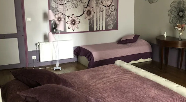 Chambre d'hôtes Auberge des Capucins, Забронировать Хостел Хостелы Côte-d'Or, Хостел