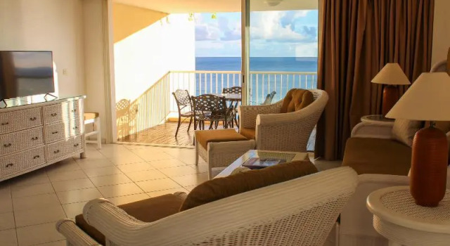 Люкс Deluxe с 2 комнатами Sapphire Beach Club Resort