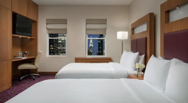Четырёхместный номер Superior Hotel 57