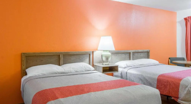 Четырёхместный номер Standard Motel 6-Madras, OR