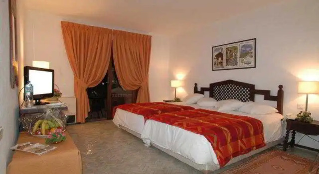 Royal Decameron Issil, Забронировать Отель Отели Марракеш-Тенсифт-Эль-Хауз с парковкой, Парковка
