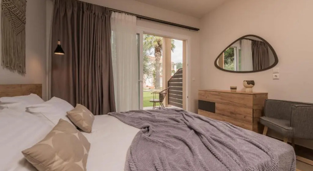 Трёхместный номер Standard Aeolos Boutique Hotel & Suites