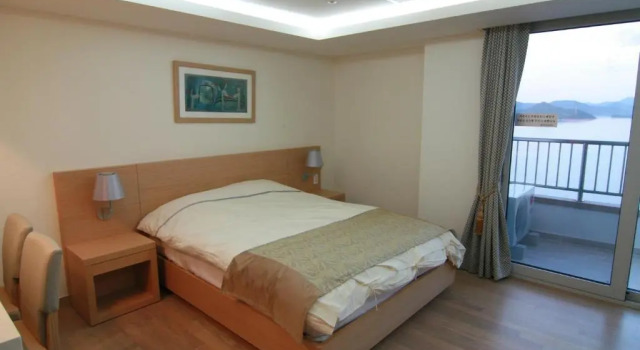 Номер Deluxe Kumho Tongyeong Marina Resort