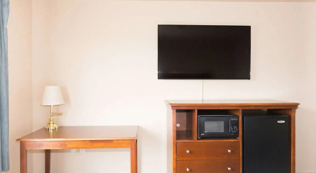 Полулюкс Red Lion Inn & Suites McMinnville
