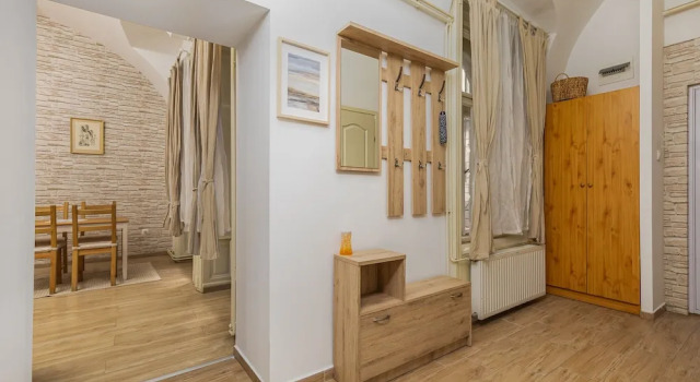 Апартаменты Comfort Venus Apartments - Oktogon I