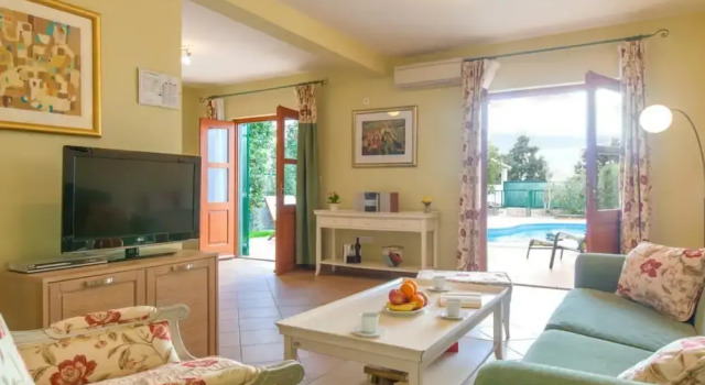 Villa Mare in Hvar With 4 Bedrooms and 3 Bathrooms, Забронировать Вилла Хвар Остров Хвар, рядом с Частный Пляж «Си Ю Румс»