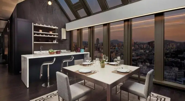 Двухместный номер Standard Пентхаус Four Points by Sheraton Seoul Gangnam