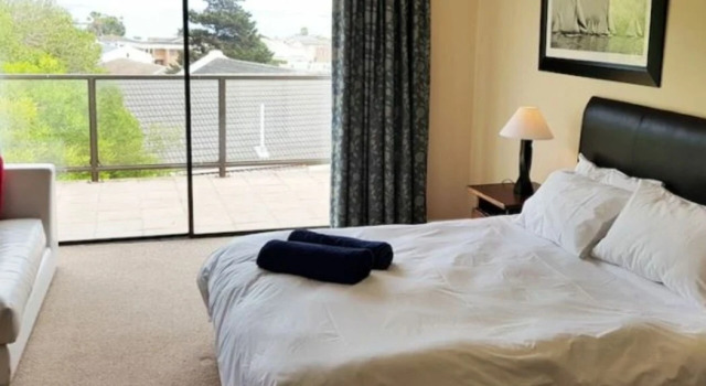 10 Galico House Self catering