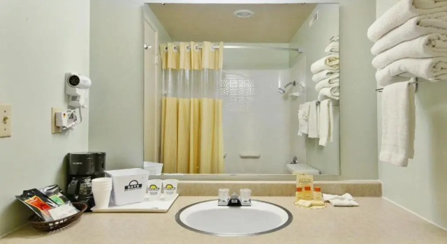 Номер Standard Days Inn by Wyndham Mt. Vernon