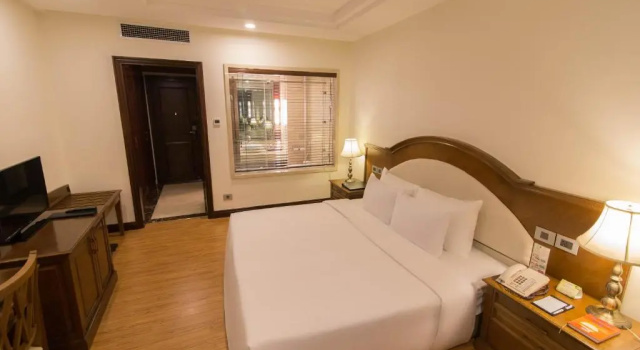 Двухместный номер Superior с видом на окрестности Sai Gon Ha Long Hotel