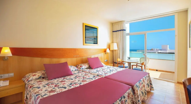 Двухместный номер Standard с балконом Hotel Servigroup Marina Playa