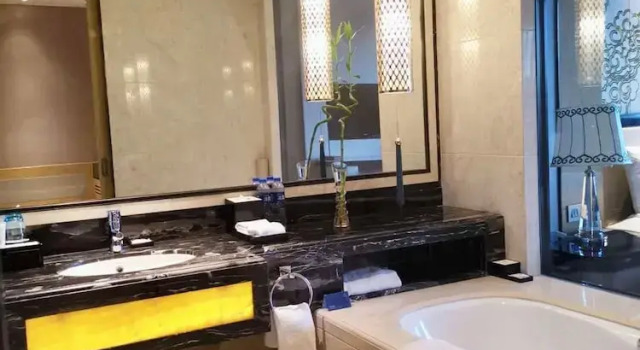 Номер Economy Wanda Realm Chifeng Hotel
