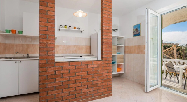 Beautiful Apartment in Barbat na Rabu With Outdoor Swimming Pool, Wifi and 1 Bedrooms
