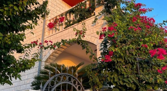 Apartments and Rooms Villa Bouganvillea